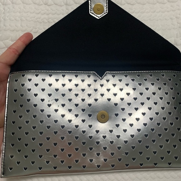 Adorable envelope style clutch handbag from JCrew
Silver metallic color - Picture 7 of 8